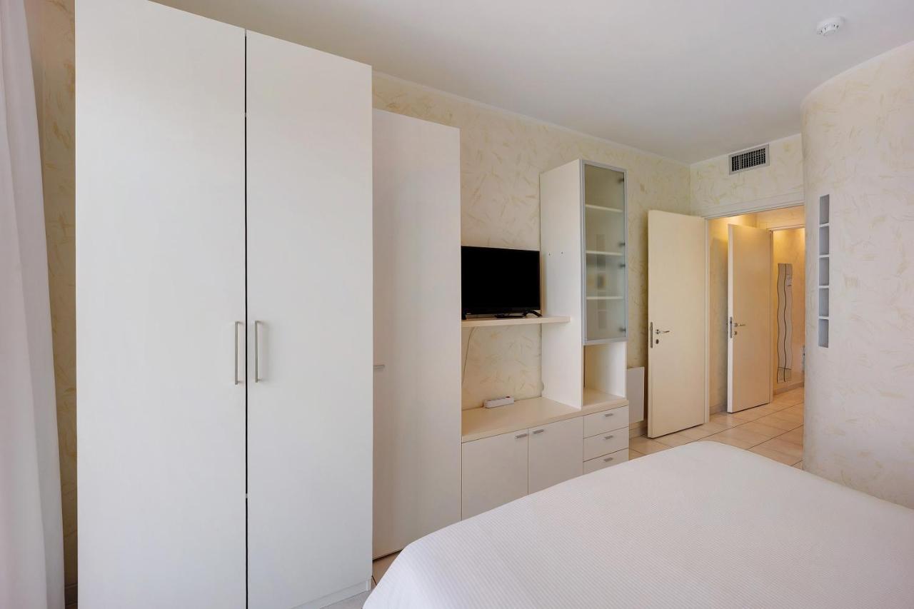 Modus Vivendi 406 Aparthotel Sanremo Exterior photo